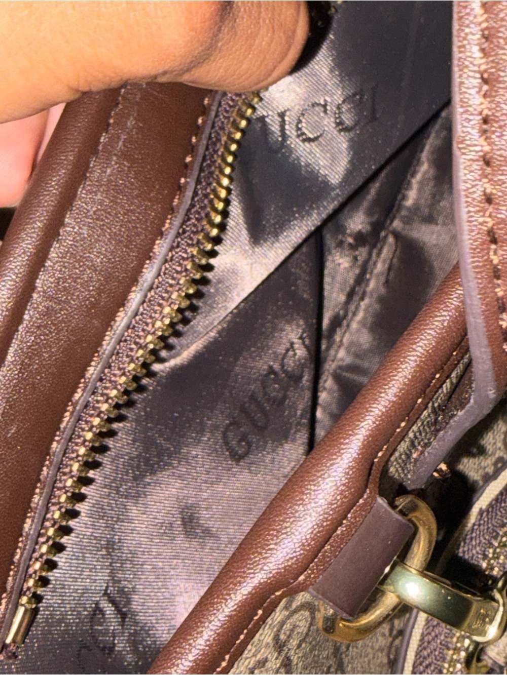 Beige/Green/Red Mini Tote with Coin Pouch - Picture 4 of 10
